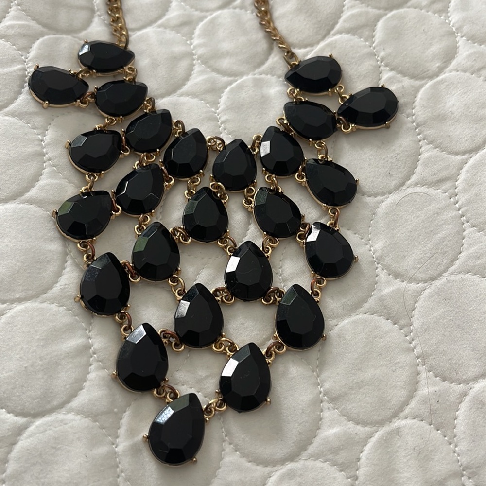 Women Black necklace drop design with gold chain
